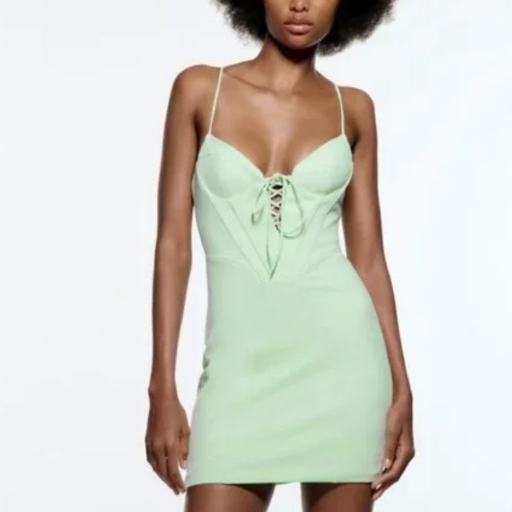 Zara women’s pistachio Mini Dress with a corset design size S new with tags